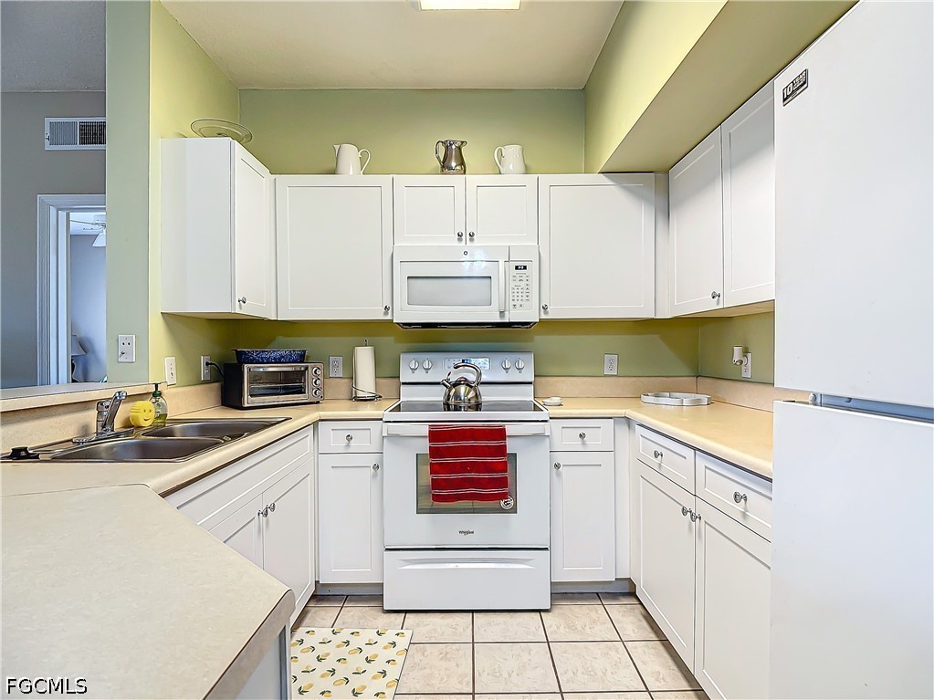 2 Bed Condominium for Sale in Fort Myers, FL — photo 20