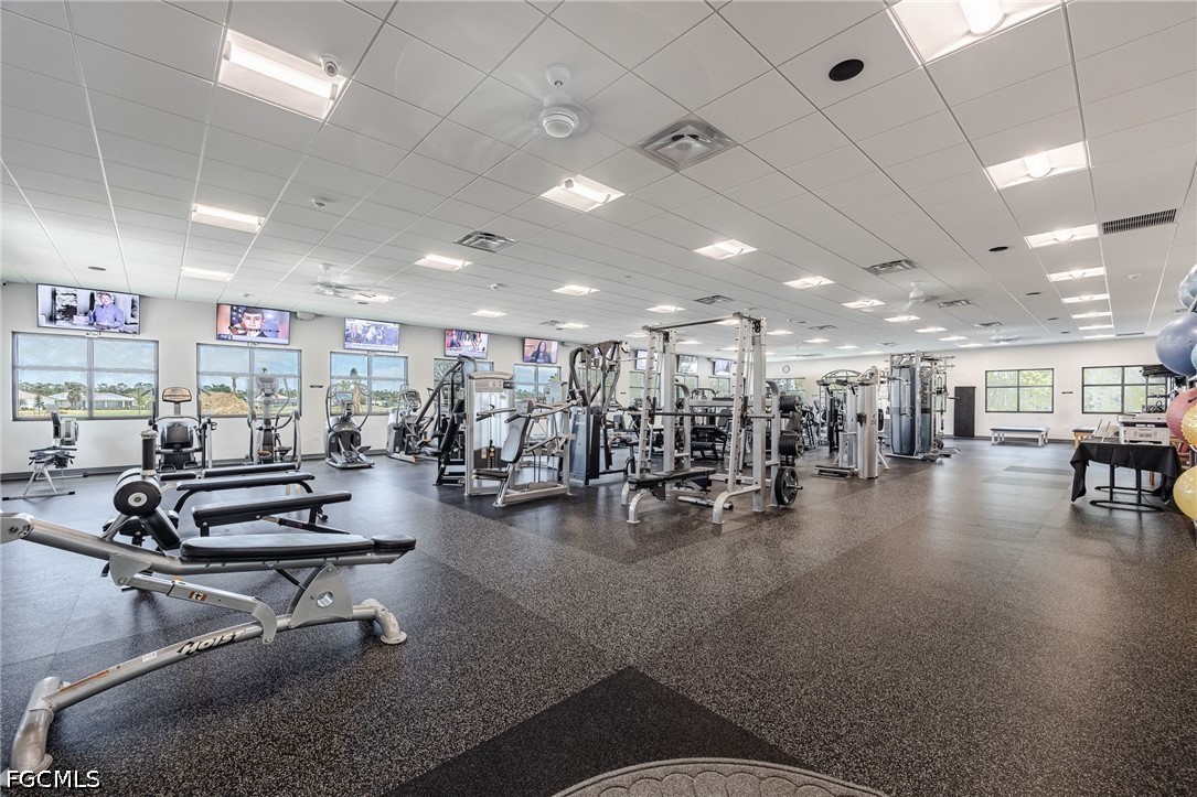 2 Bed SingleFamilyResidence for Sale in North Fort Myers, FL — photo 20