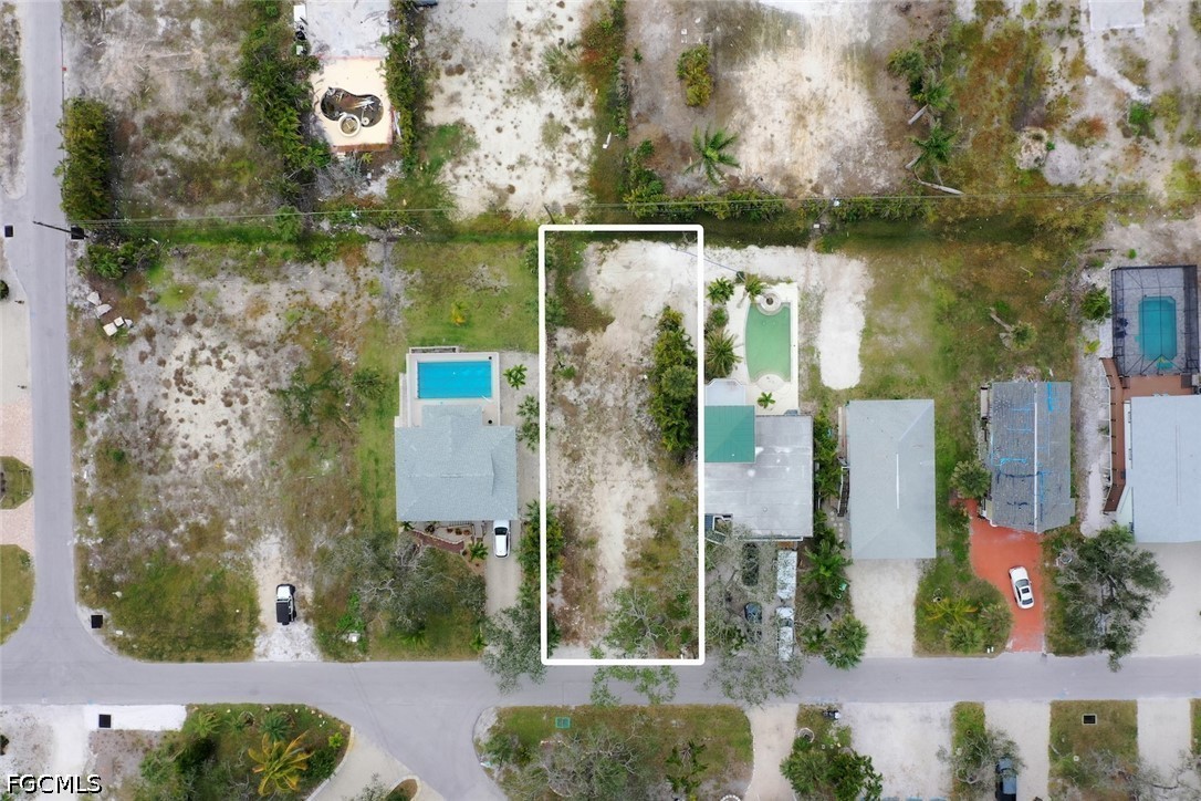 Residential for Sale in Mcphie Park, FL — photo 20