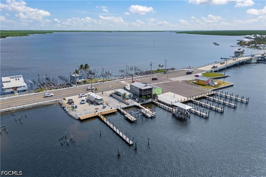 2 Bed Waterfront Home for Sale in Matlacha, FL, $399,900 — photo 20