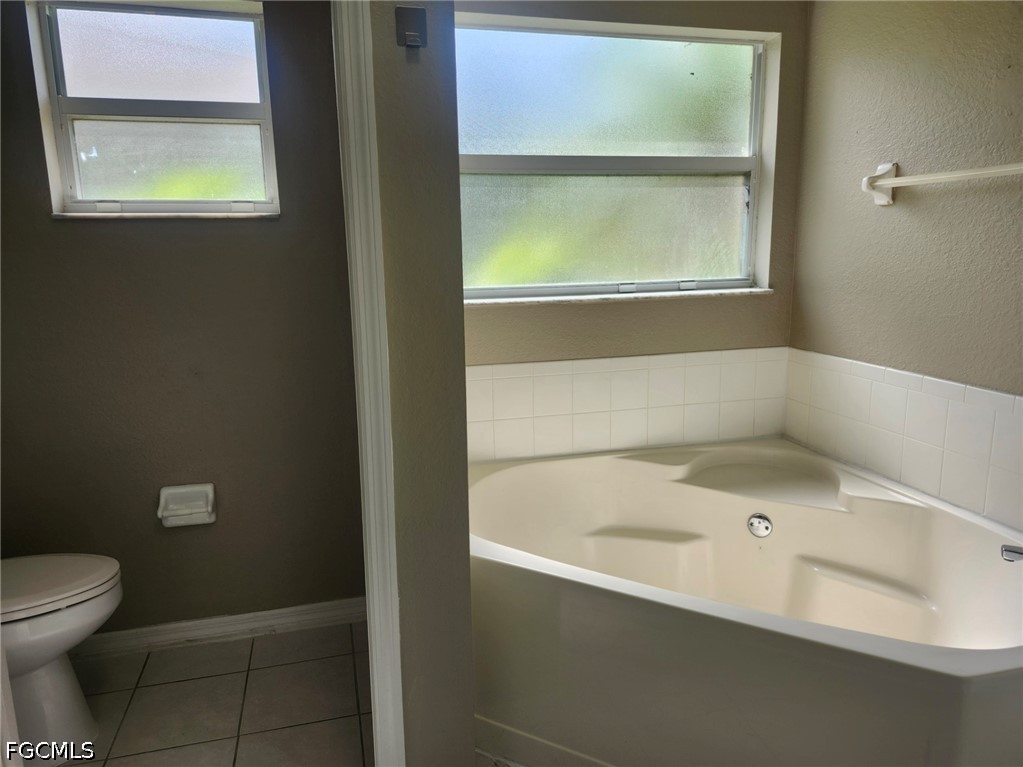 3 Bed Waterfront Home for Sale in Cape Coral, FL — photo 20