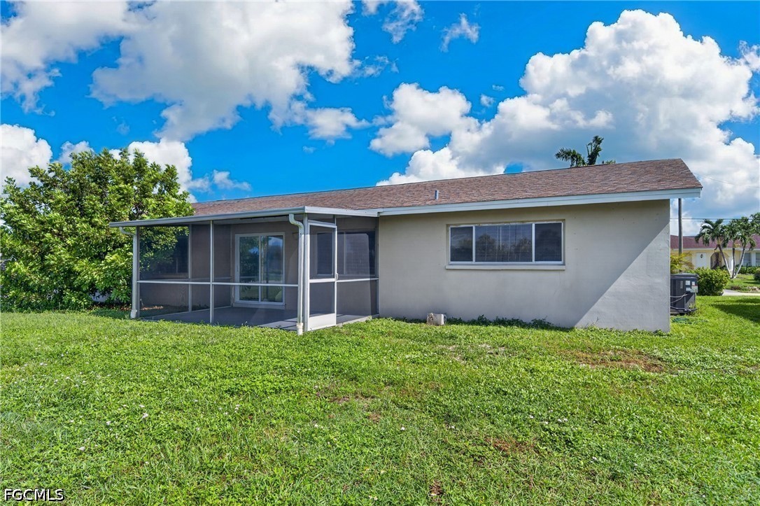 2 Bed Waterfront Home for Sale in Cape Coral, photo 20
