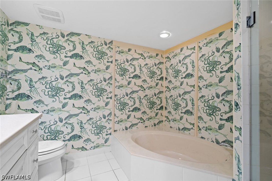 2 Bed Waterfront Home for Sale in Naples, FL, $2,395,000 — photo 20