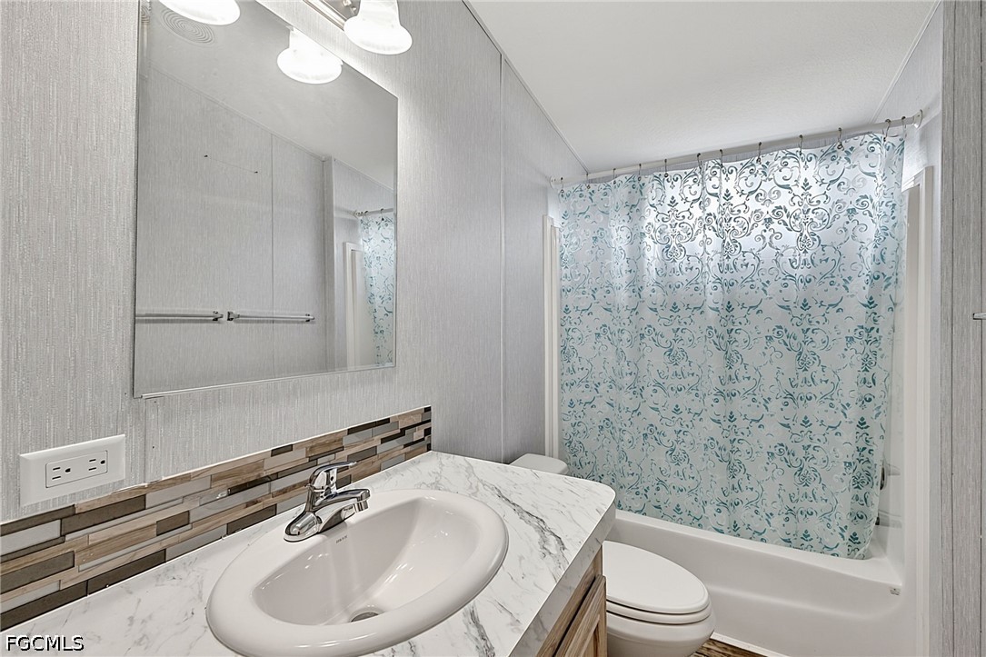 3 Bed ManufacturedHome for Sale in Springwood, FL, $160,000 — photo 20