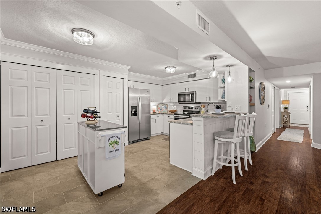 2 Bed Condominium for Sale in Bermuda Park, FL, $259,000 — photo 20