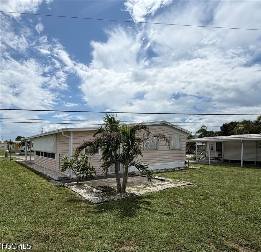 2 Bed ManufacturedHome for Sale in Carriage Village, FL — photo 20
