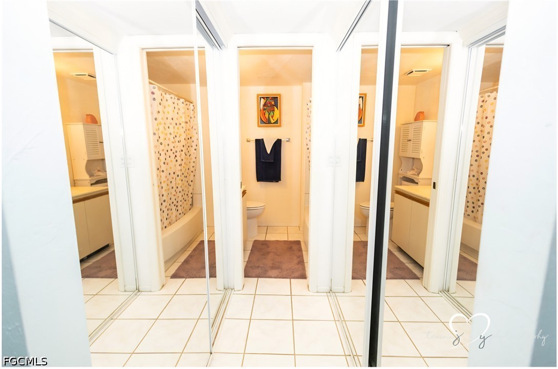 2 Bed SingleFamilyResidence for Sale in Fort Myers, FL — photo 20