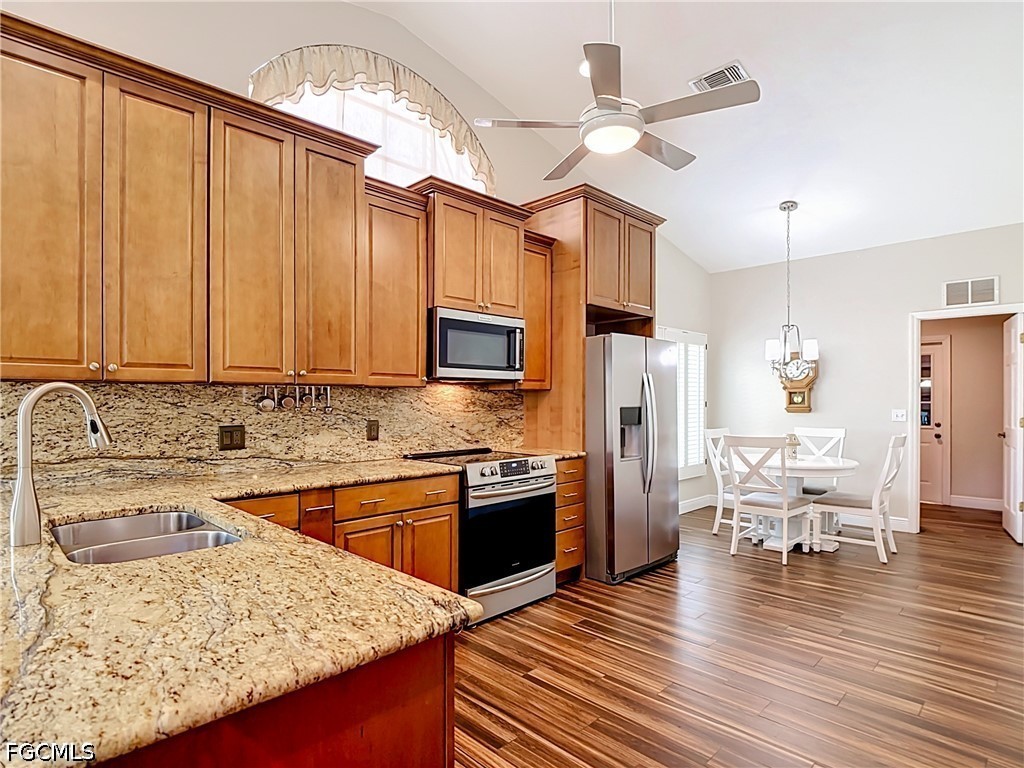 3 Bed SingleFamilyResidence for Sale in North Fort Myers, photo 20
