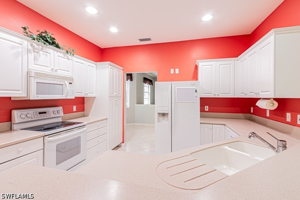 2 Bed Condominium for Sale in Naples, FL, $3,250 — photo 20