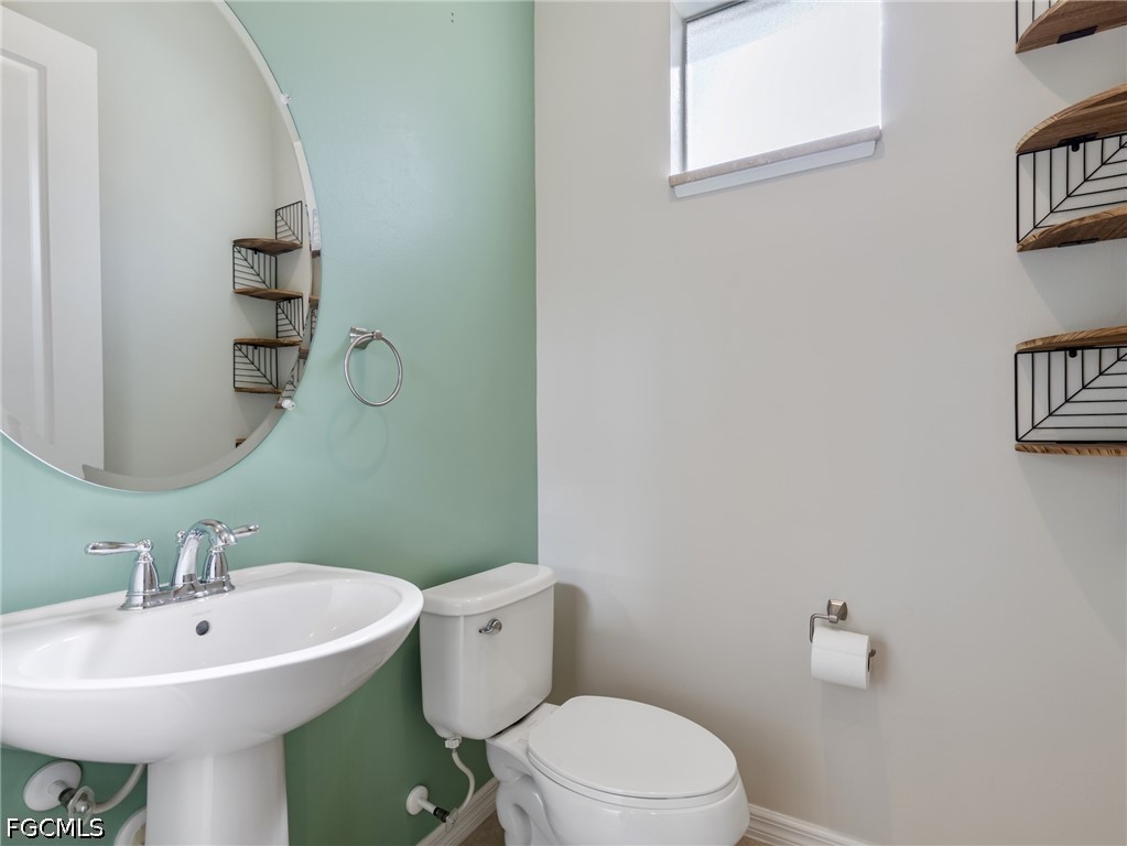 3 Bed Pool Home for Sale in Daniels Place, photo 20