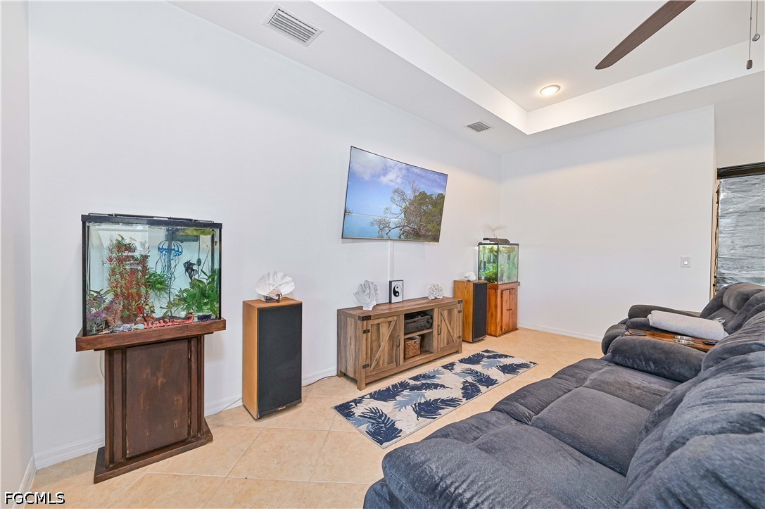 4 Bed Waterfront Home for Sale in Banyan Bay, FL, $394,000 — photo 20