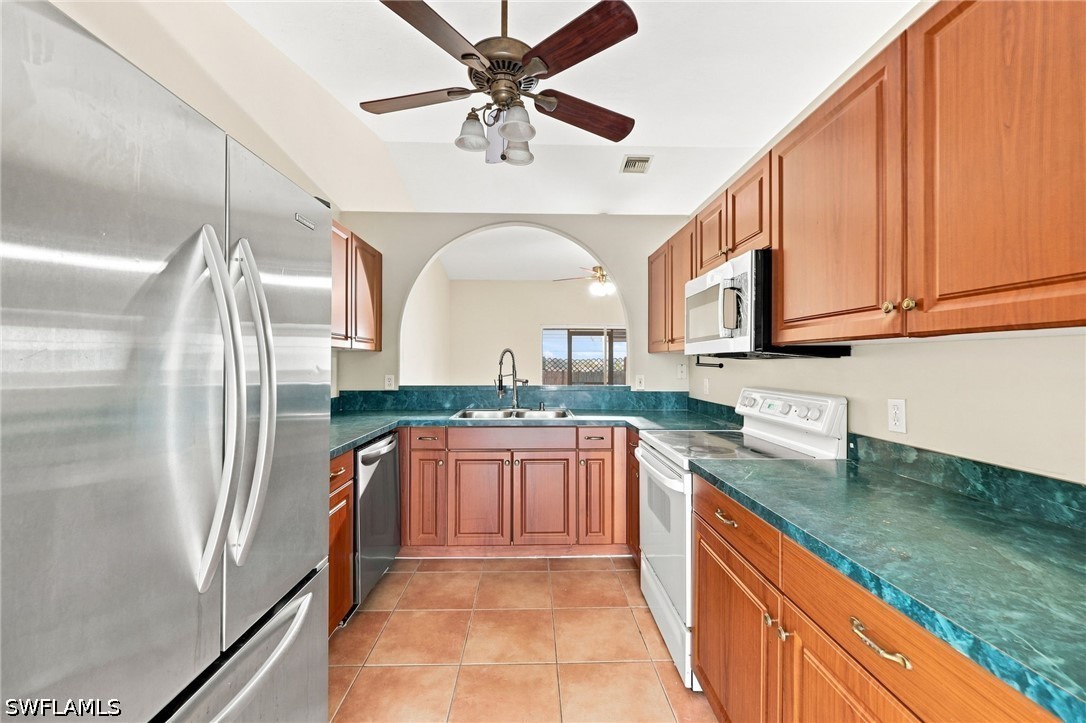 4 Bed Duplex for Sale in Heitmans, FL, $2,000 — photo 20