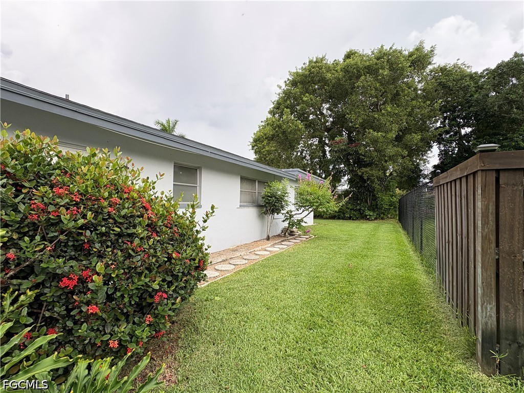 3 Bed SingleFamilyResidence for Sale in Sunset Cove, FL — photo 20