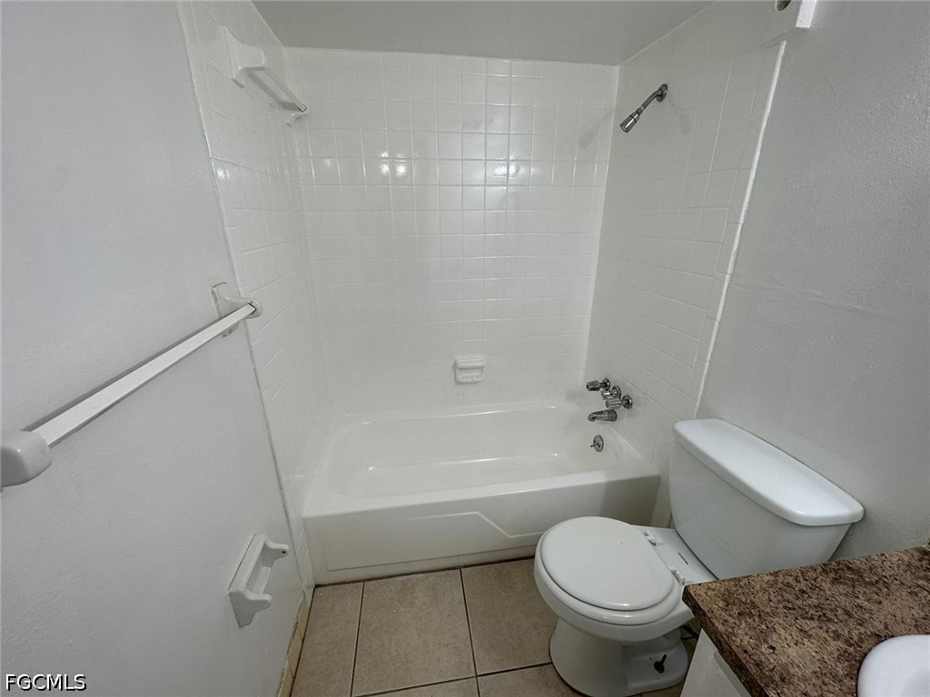 2 Bed Condominium for Sale in Green Tee Village, FL, $1,250 — photo 20