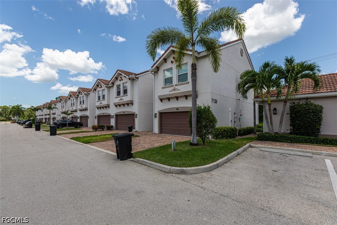3 Bed Townhouse for Sale in Greenwood Villas, FL, $289,990 — photo 20