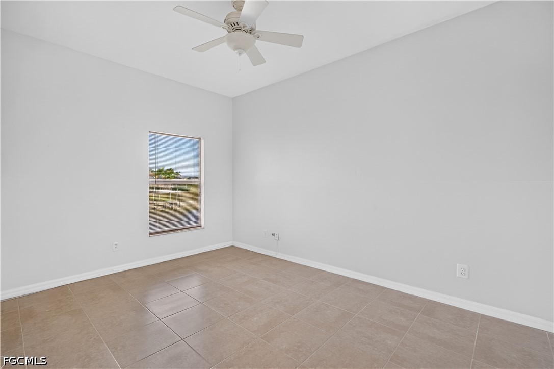 3 Bed Pool Home for Sale in Cape Coral, photo 20