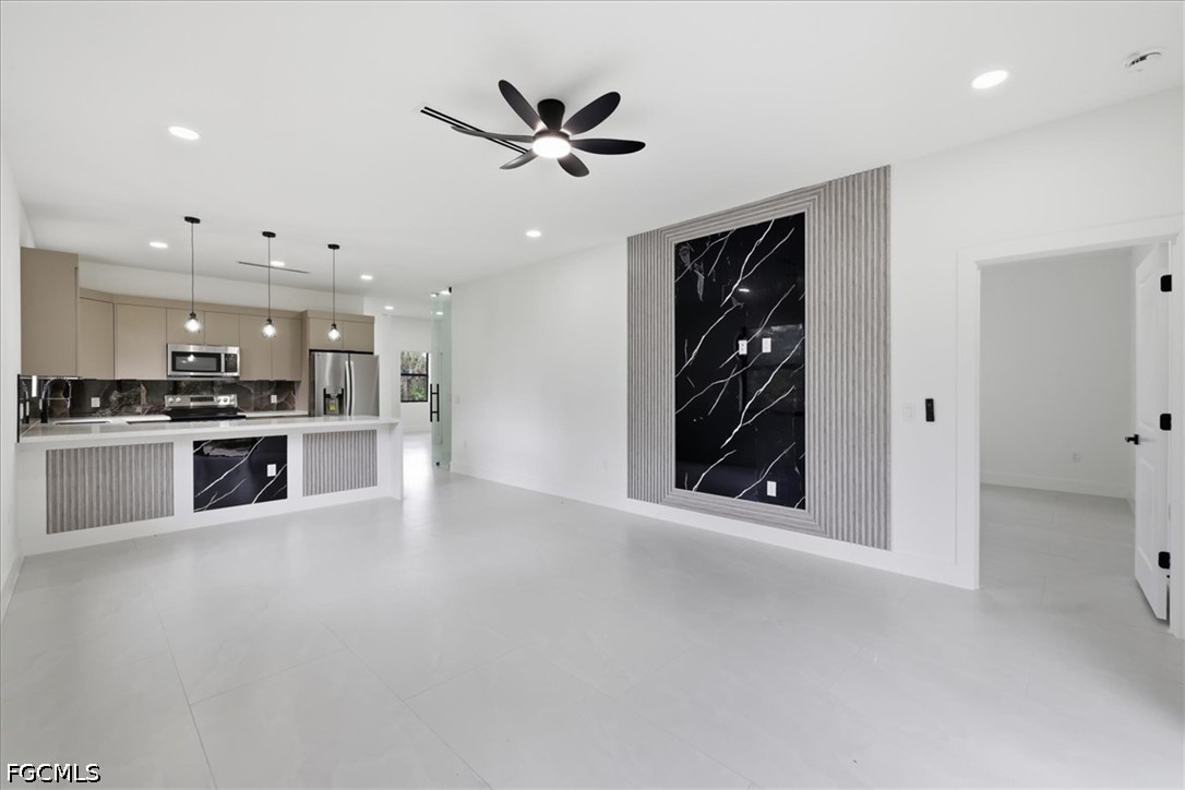 3 Bed SingleFamilyResidence for Sale in Not Applicable, FL — photo 20