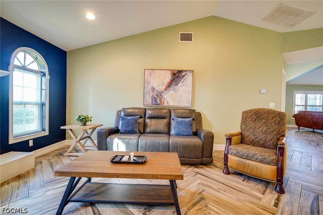 3 Bed SingleFamilyResidence for Sale in Banyan Cove, FL — photo 20