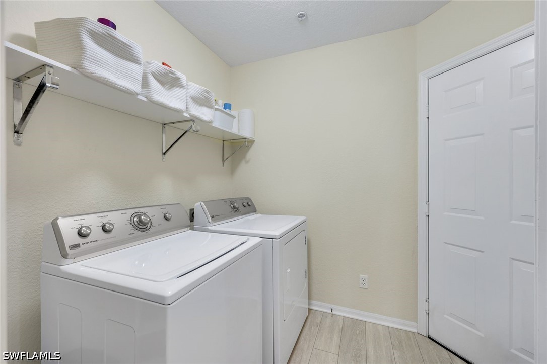 2 Bed Waterfront Home for Sale in Naples, photo 20