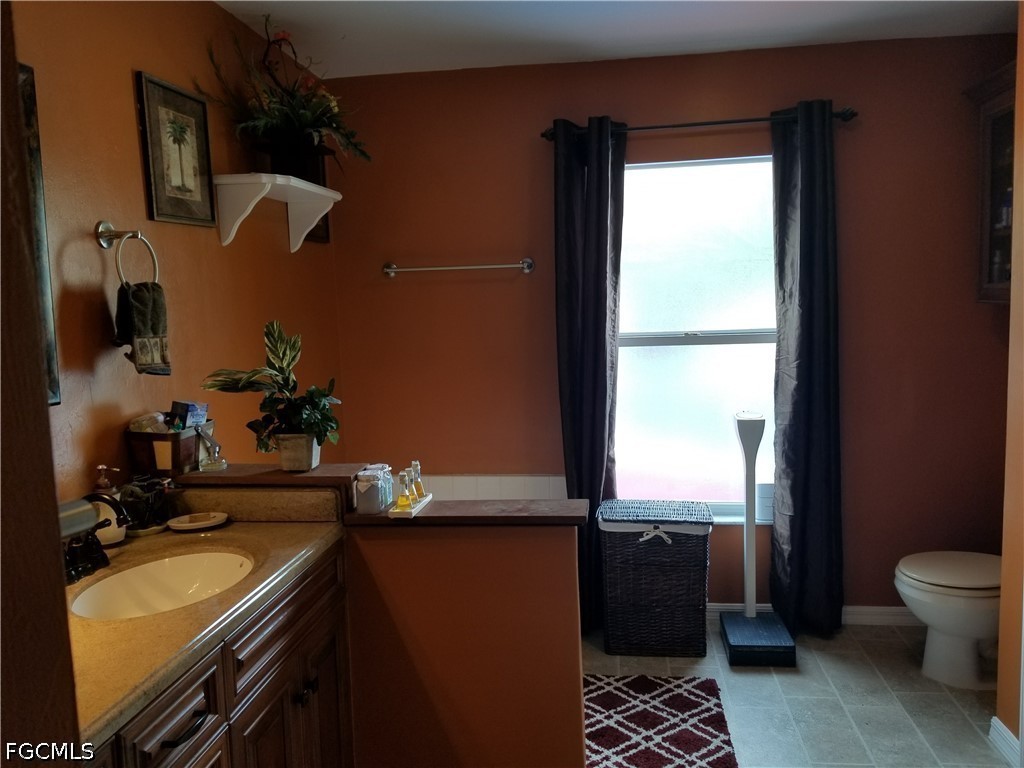 3 Bed Pool Home for Sale in Mirror Lakes, photo 20