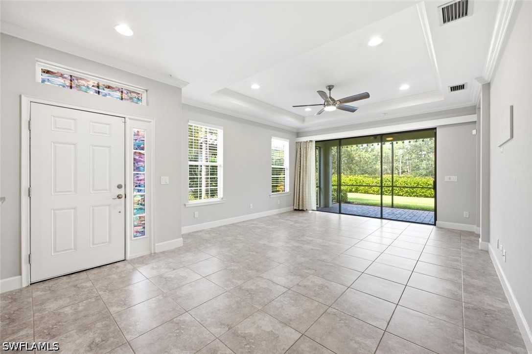 2 Bed Attached for Sale in Naples, photo 20