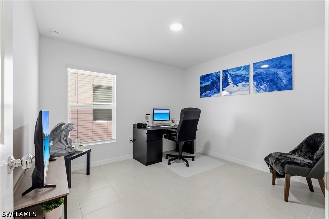 3 Bed Waterfront Home for Sale in Fort Myers, photo 20