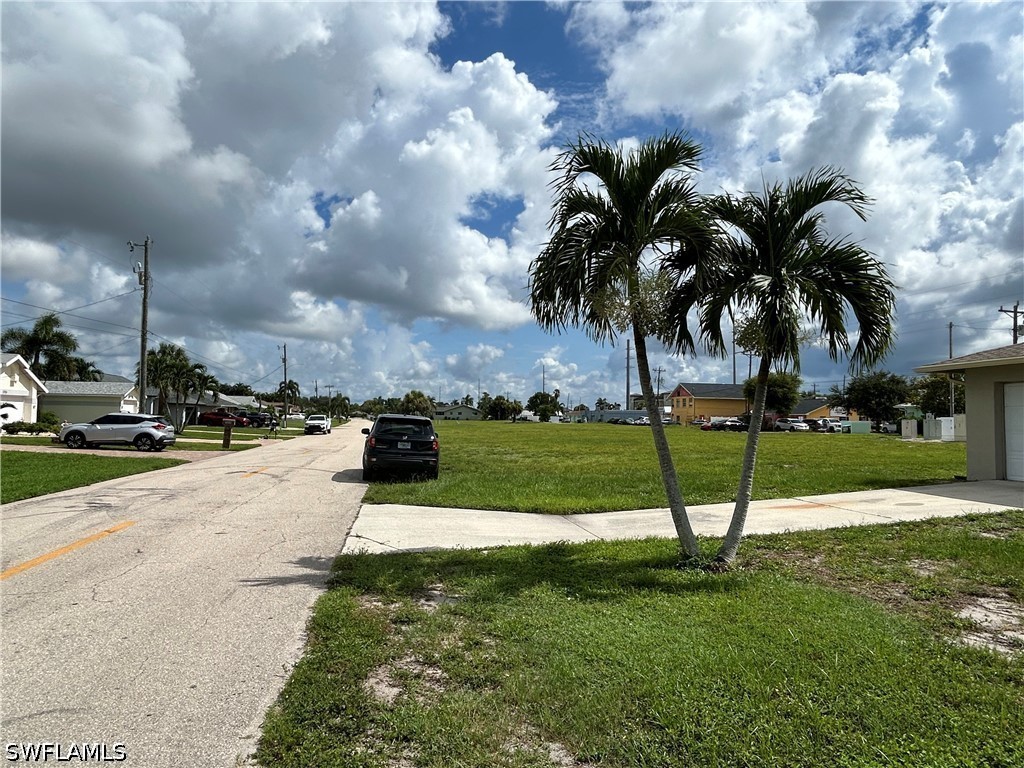 4 Bed Duplex for Sale in Cape Coral, photo 20