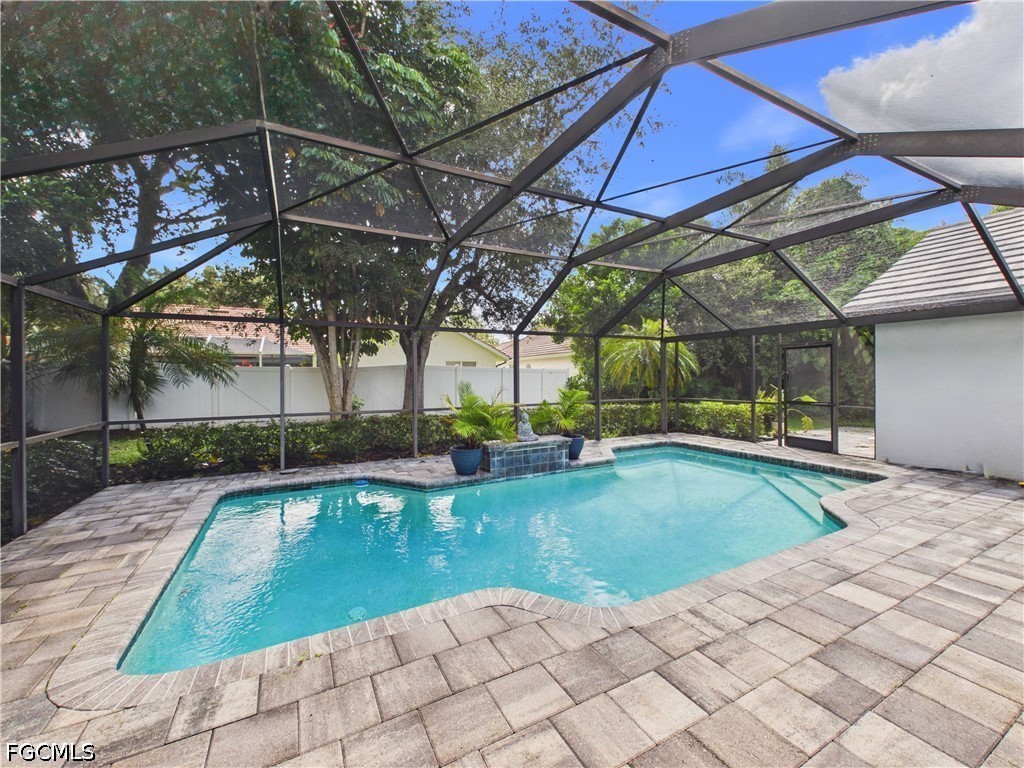 3 Bed Pool Home for Sale in Pinewood Lakes, photo 20