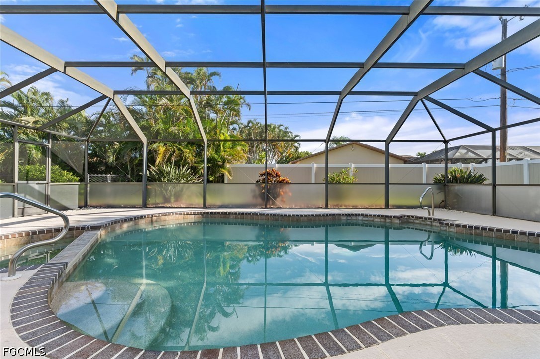 3 Bed Pool Home for Sale in Cape Coral, photo 20
