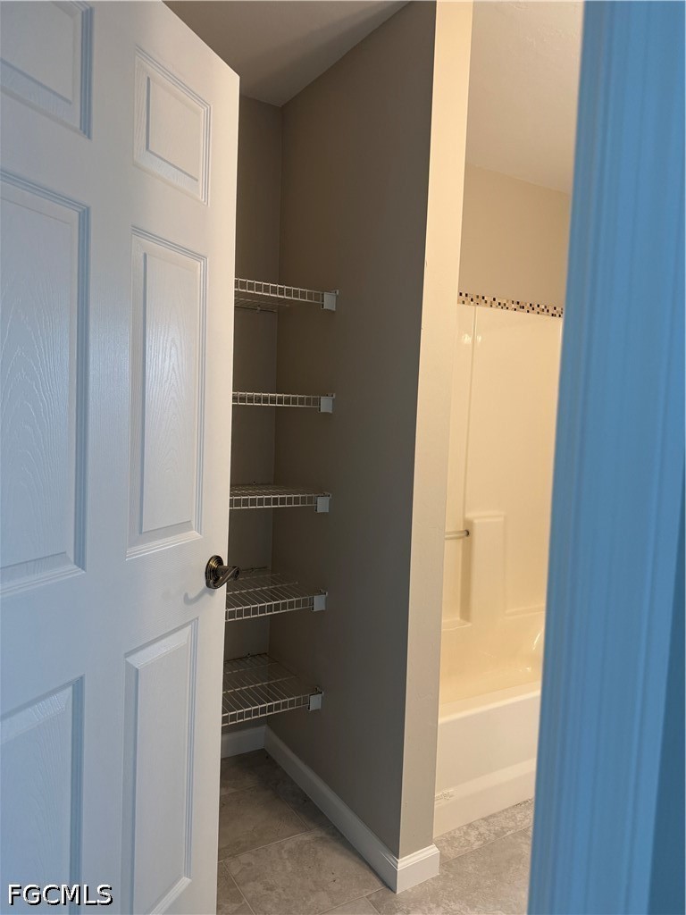 3 Bed SingleFamilyResidence for Sale in Cape Coral, photo 20
