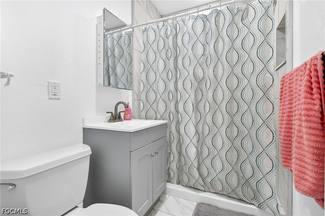2 Bed SingleFamilyResidence for Sale in Port Charlotte, photo 20