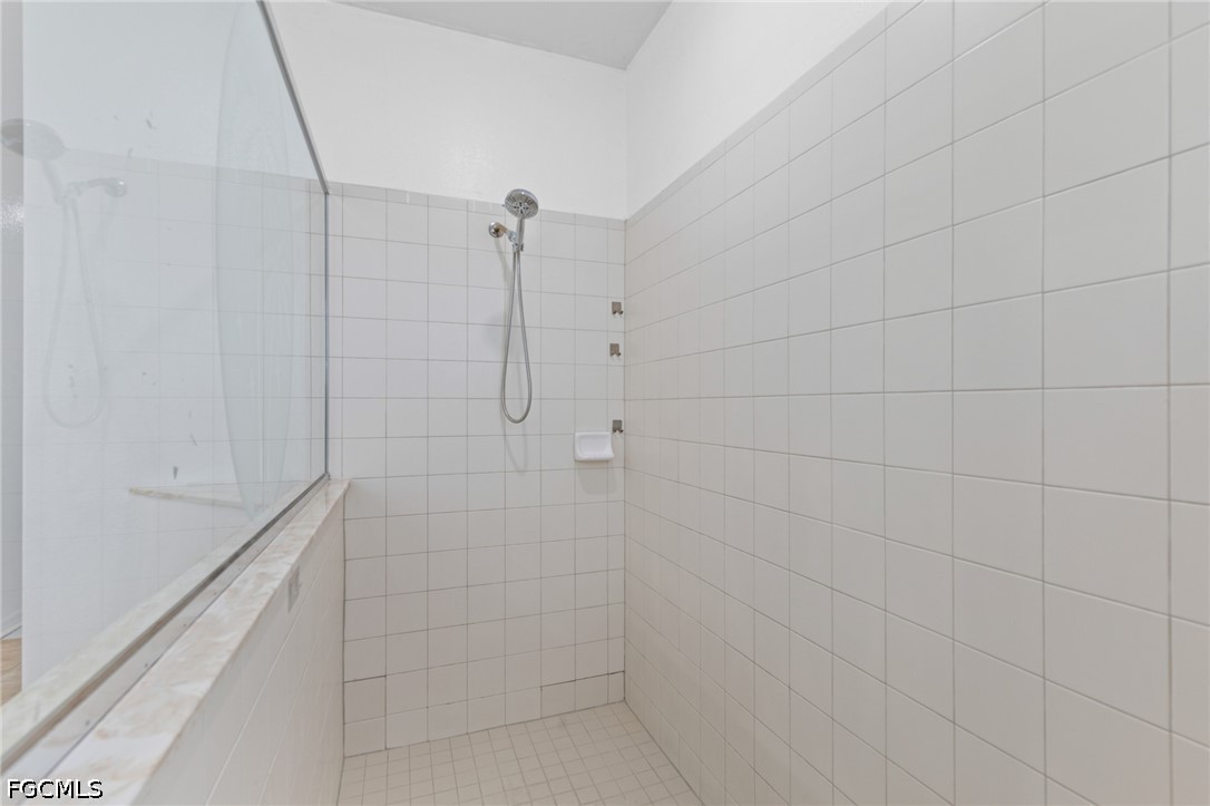 3 Bed SingleFamilyResidence for Sale in Cape Coral, photo 20