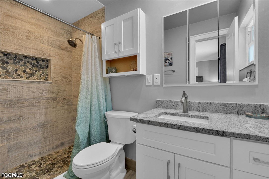 3 Bed Pool Home for Sale in Fort Myers Villas, photo 20