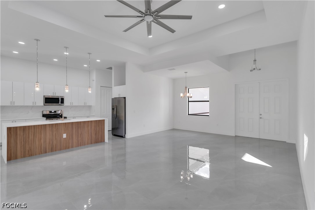 4 Bed SingleFamilyResidence for Sale in Lehigh Acres, photo 20