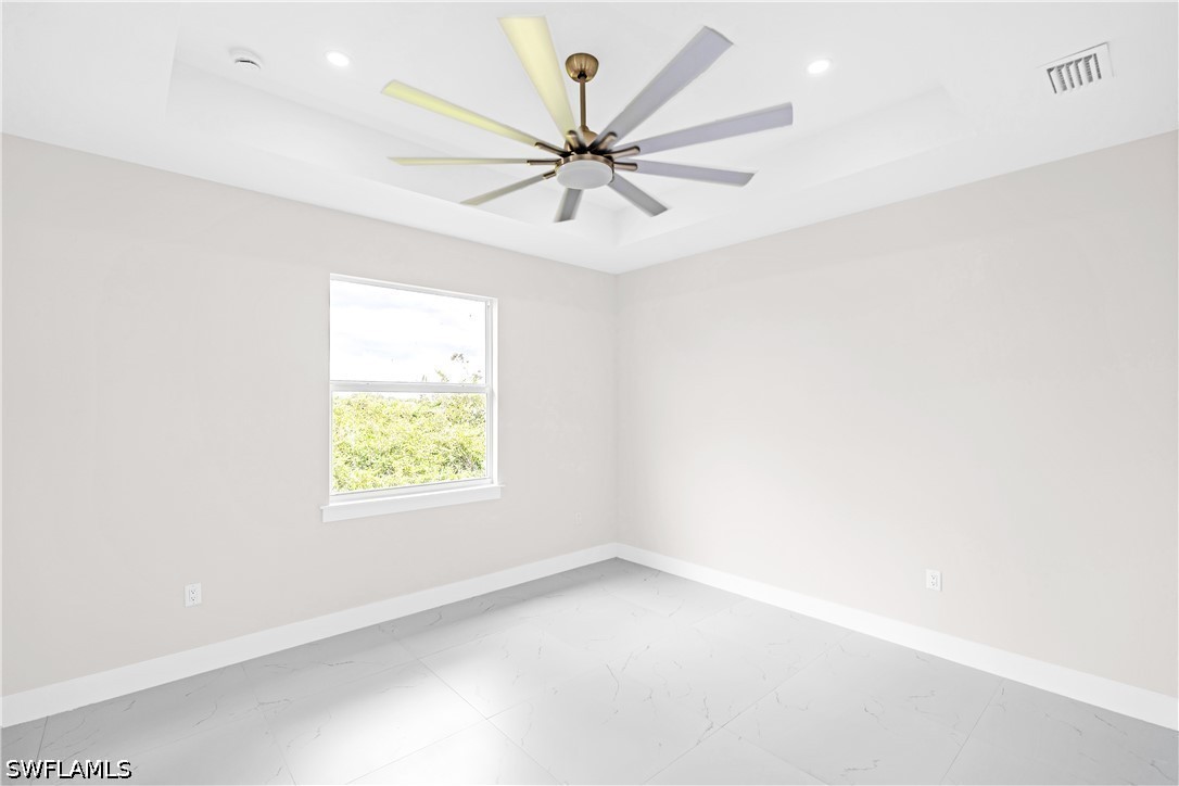 4 Bed SingleFamilyResidence for Sale in Lehigh Acres, photo 20
