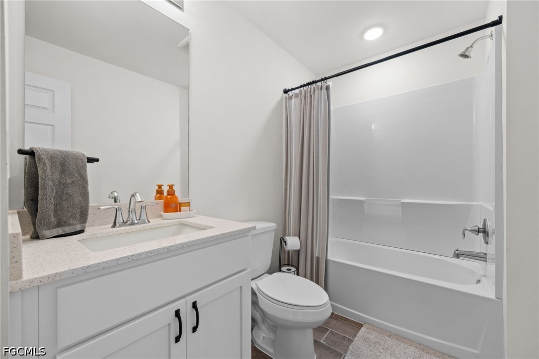 3 Bed SingleFamilyResidence for Sale in Cape Coral, photo 20