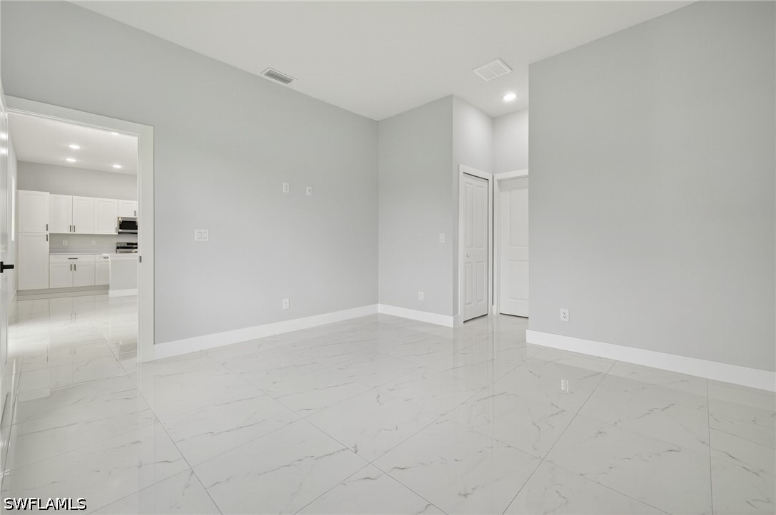 4 Bed SingleFamilyResidence for Sale in Lehigh Acres, photo 20
