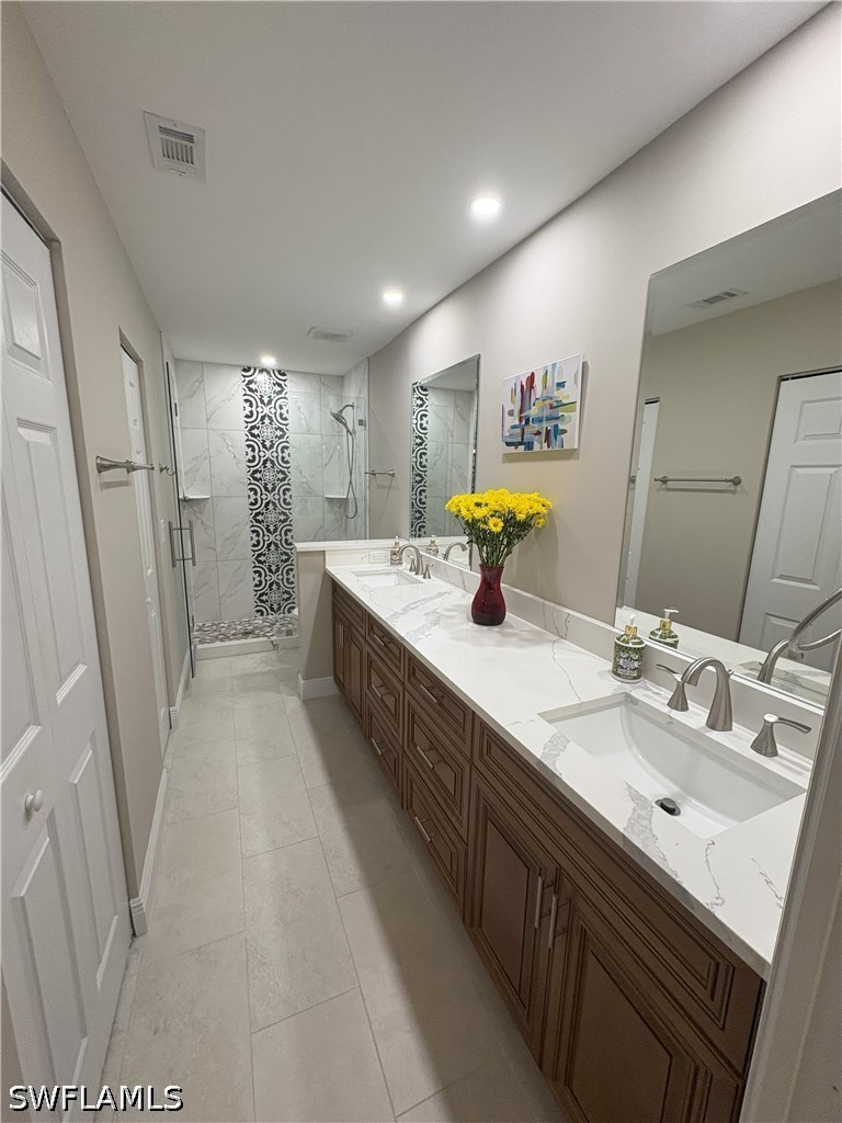 2 Bed Condominium for Sale in Naples, photo 20