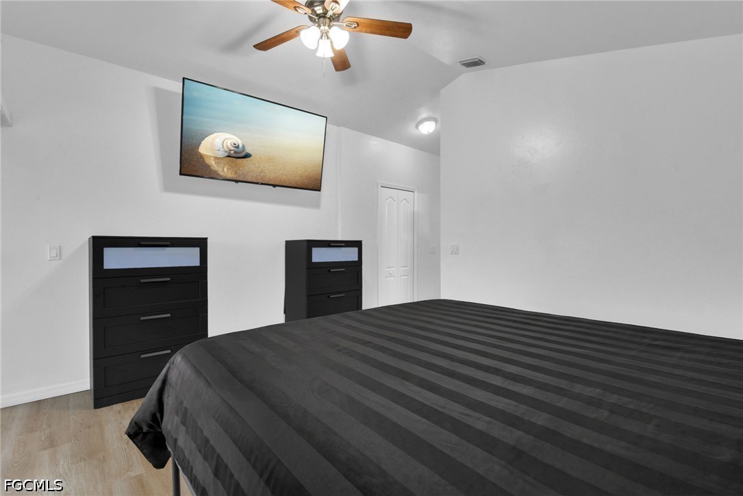 2 Bed Townhouse for Sale in Sunset Lake Condo, photo 20