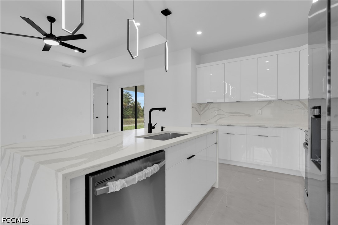 4 Bed SingleFamilyResidence for Sale in Lehigh Acres, photo 20
