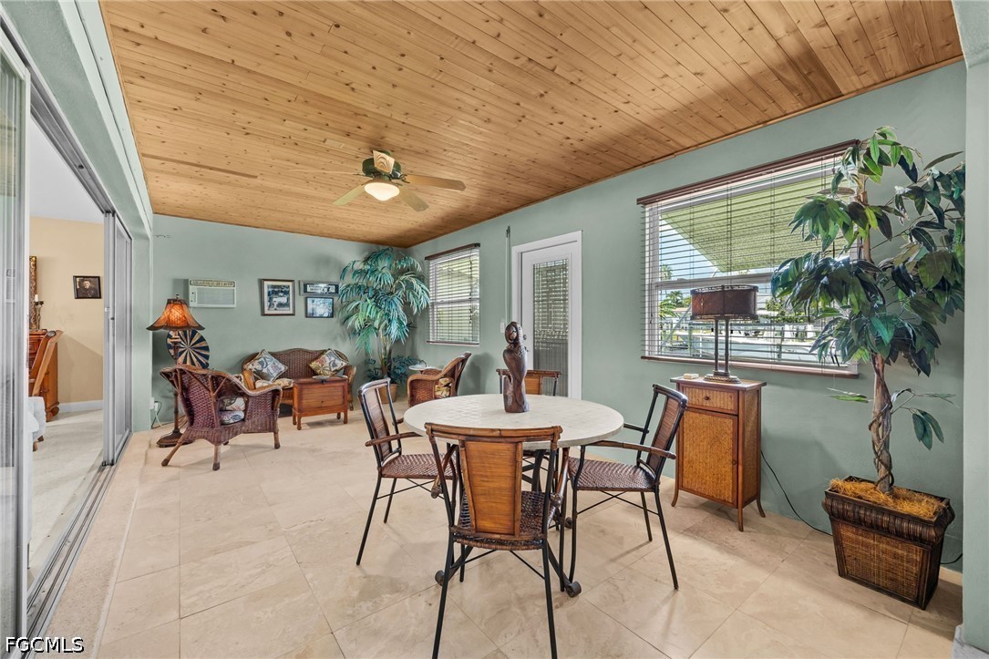 3 Bed Waterfront Home for Sale in Cape Coral, photo 20