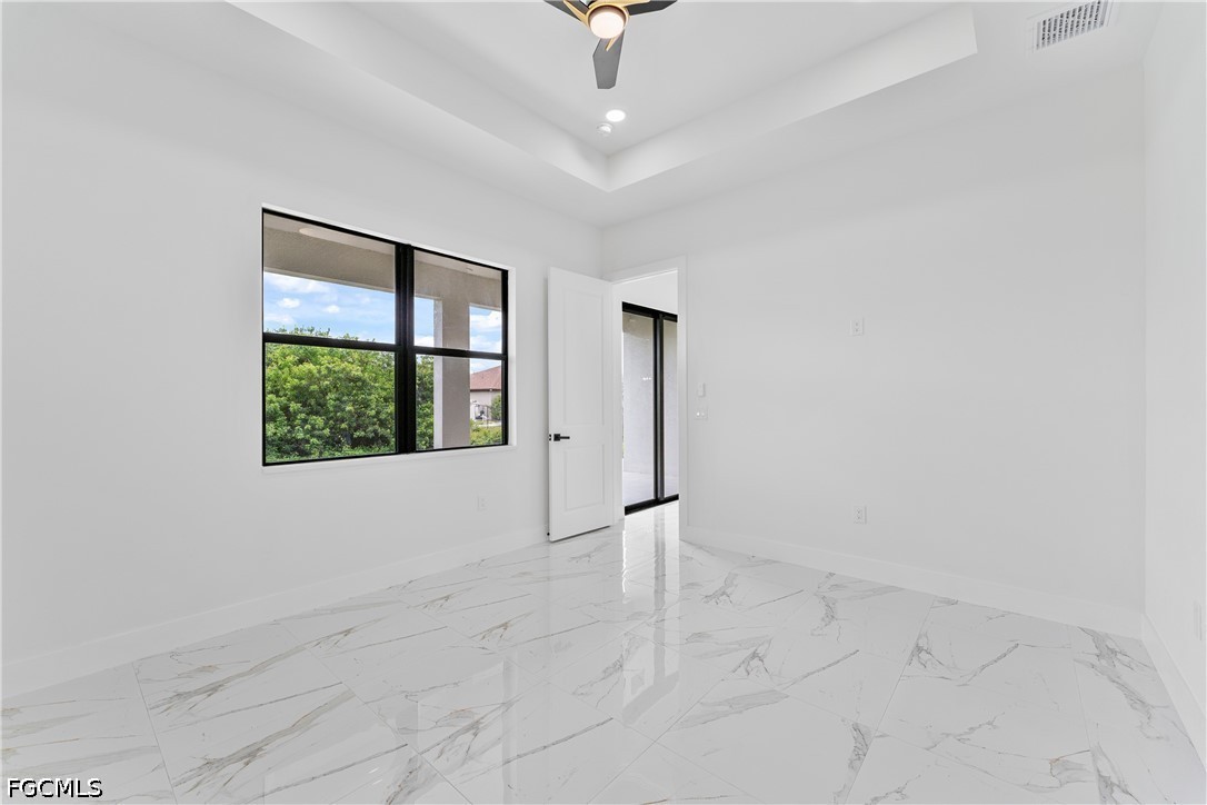 4 Bed SingleFamilyResidence for Sale in Lehigh Acres, photo 20