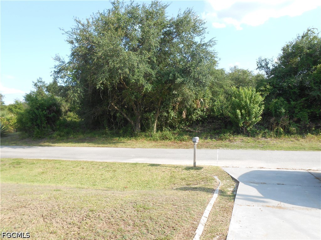 3 Bed SingleFamilyResidence for Sale in Lehigh Acres, photo 20