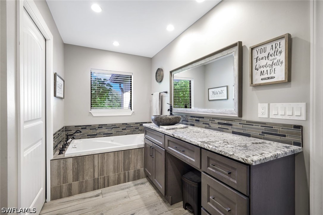 3 Bed Pool Home for Sale in Cape Coral, photo 20
