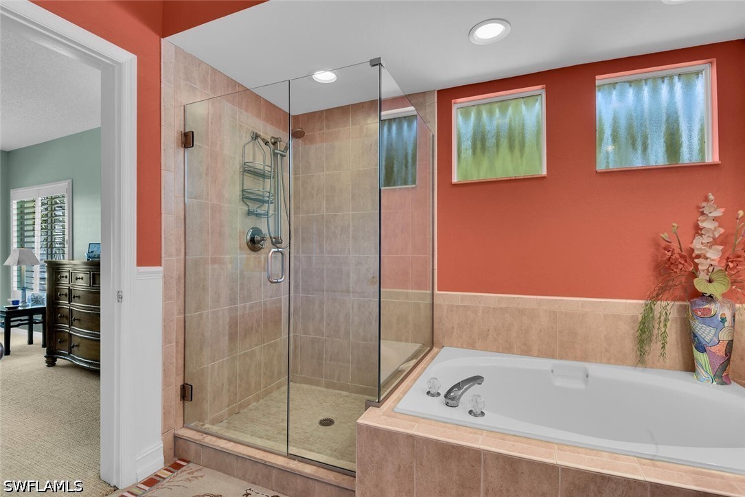 3 Bed Waterfront Home for Sale in Naples, photo 20