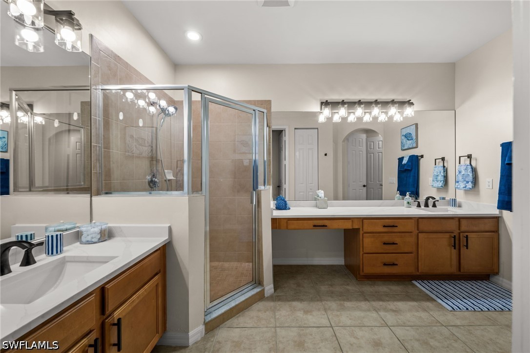 3 Bed Waterfront Home for Sale in Fort Myers, photo 20