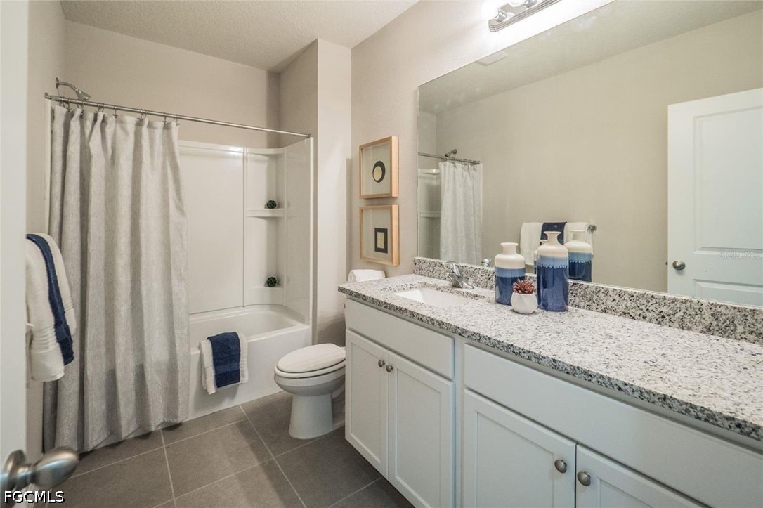 4 Bed SingleFamilyResidence for Sale in Cape Coral, photo 20