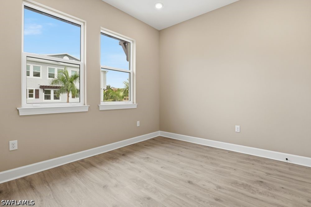 4 Bed Condominium for Sale in Seahaven, photo 20