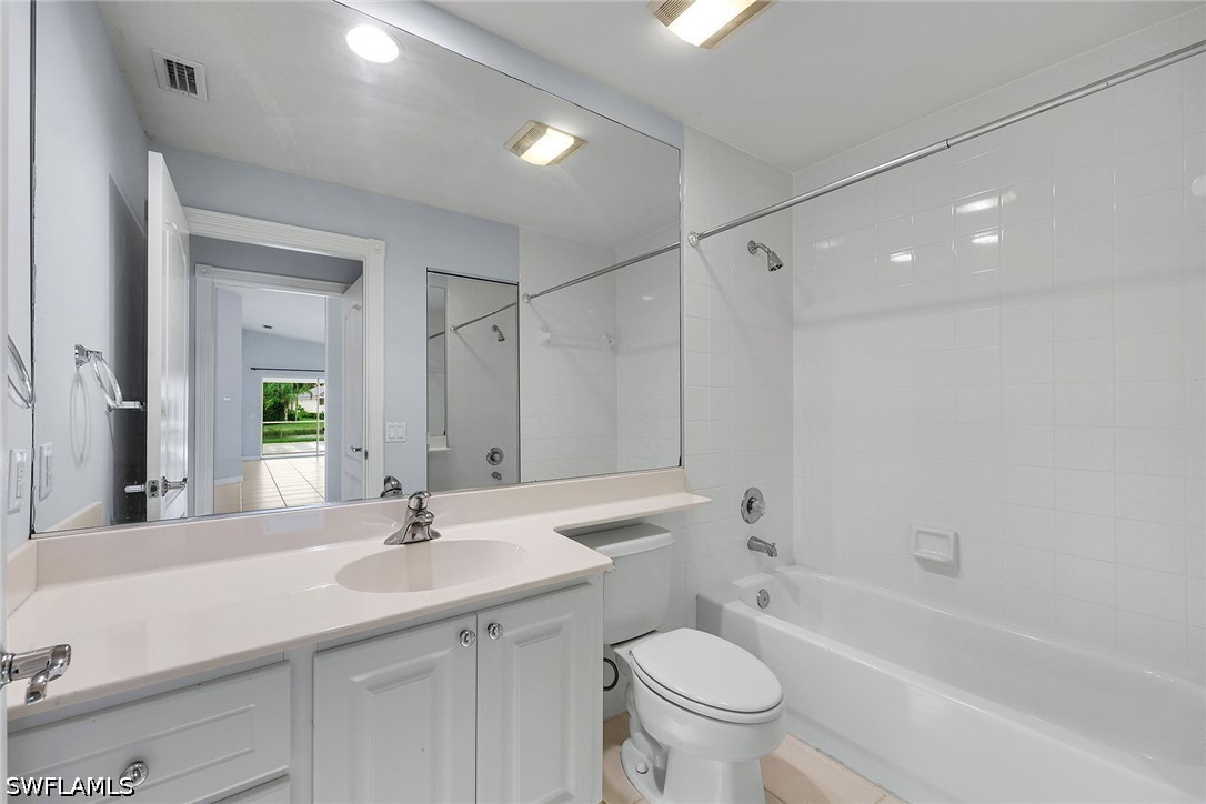 2 Bed Waterfront Home for Sale in Island Walk, photo 20