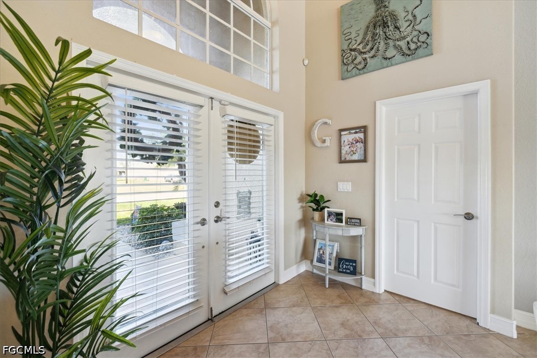 3 Bed Pool Home for Sale in Cape Coral, photo 20